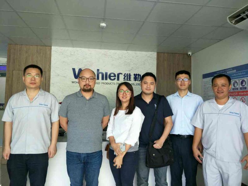 Los clientes británicos visitan Wohler Tailandia Factory